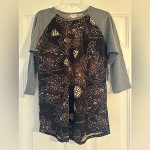 BNWT, super cute quarter sleeve Randy!